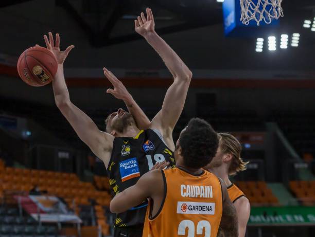 0分钟内连 0分钟内连