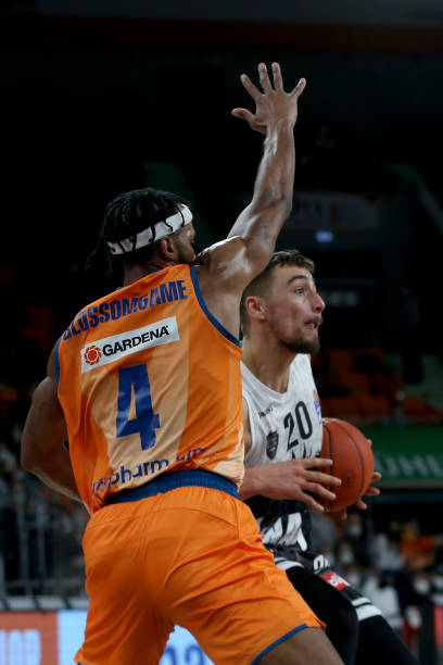 篮球世家出 篮球世家出