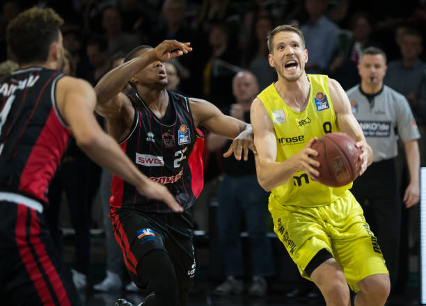 在8月的炎 在8月的炎