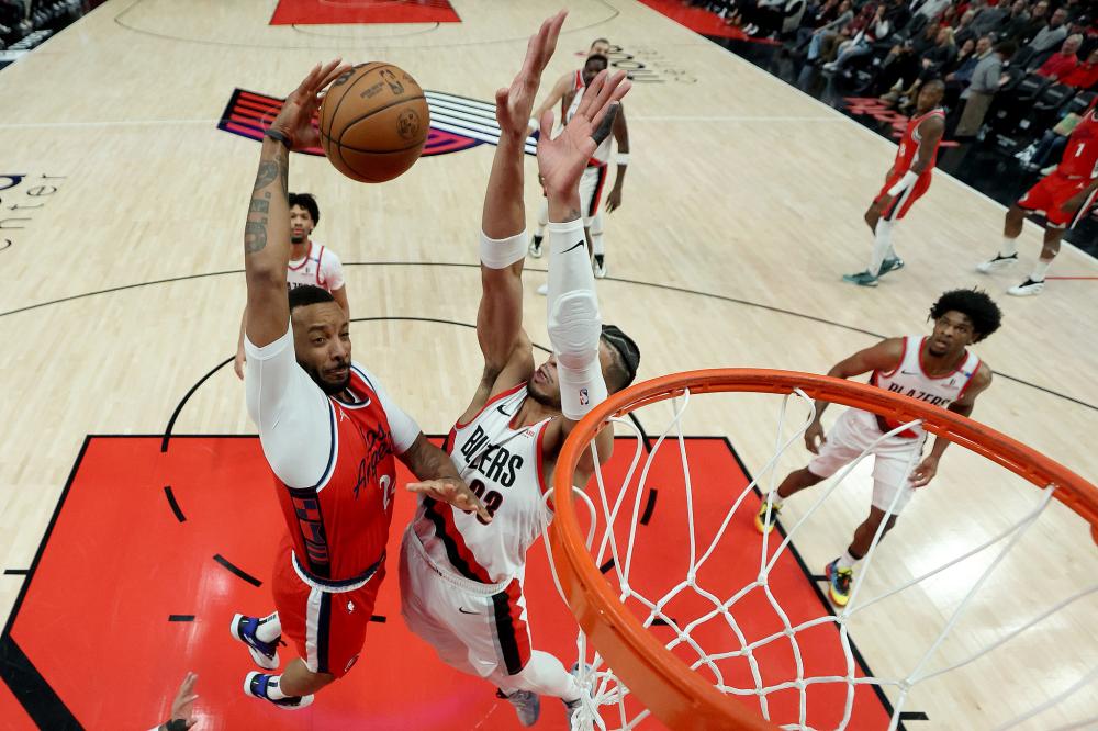 攻和顽强防 攻和顽强防